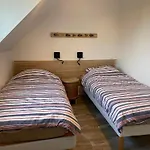 800 *